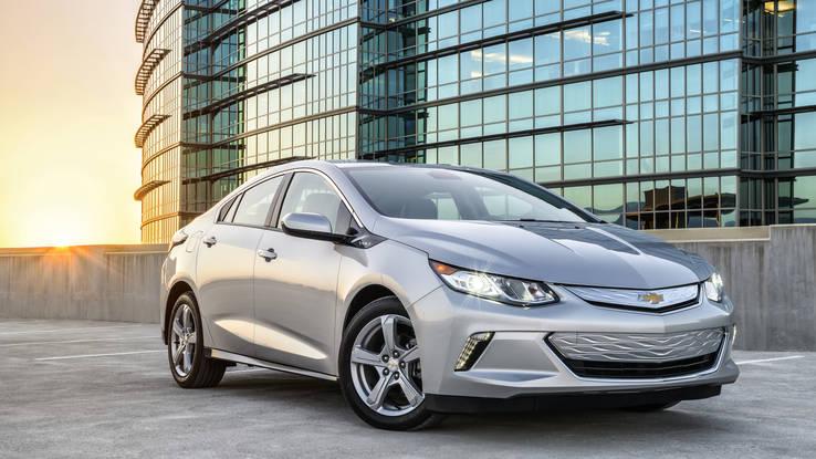 2016 Chevrolet Volt first drive: More range, more style