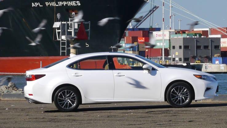 2016 Lexus ES 350 -- Race Organizer Review