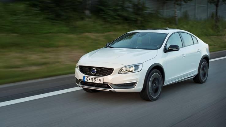 2016 Volvo S60 Cross Country review