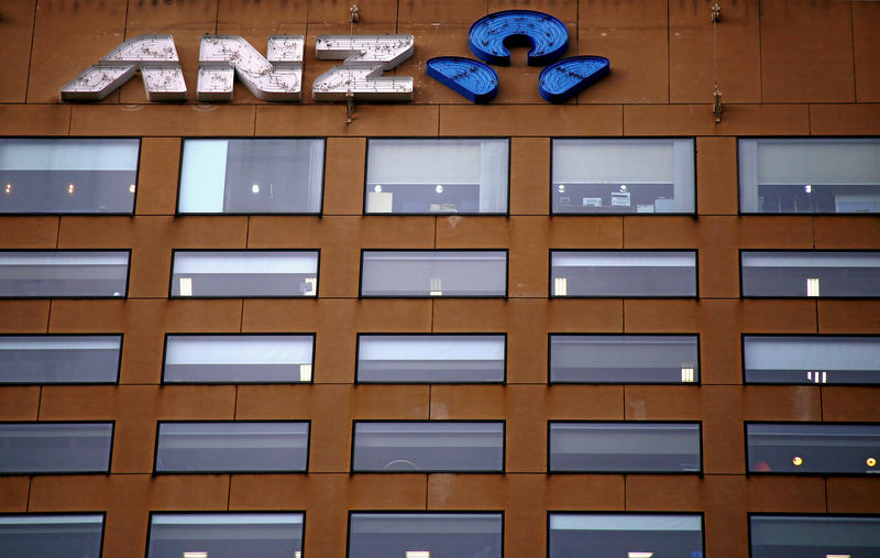 ANZ drops some fees in response to scathing banks inquiry