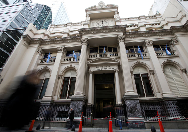 Argentine central bank says sells 1 million in forex market