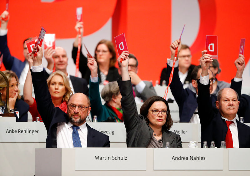 As coalition talks loom, German conservatives reject SPD