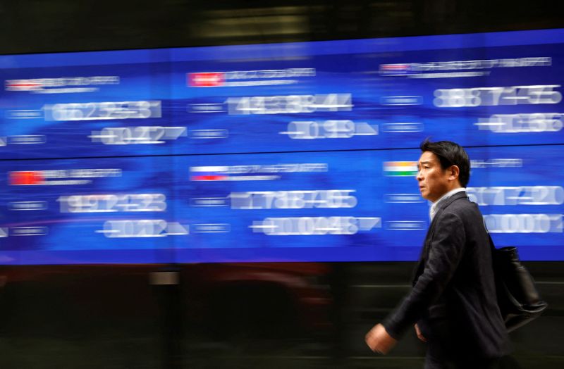 Asian shares weaken on global growth concerns, Japan outperforms