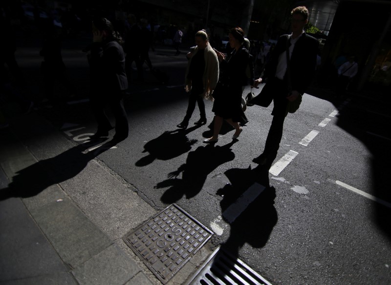 Australia jobs grow at fastest pace since 2008, inflation still lags