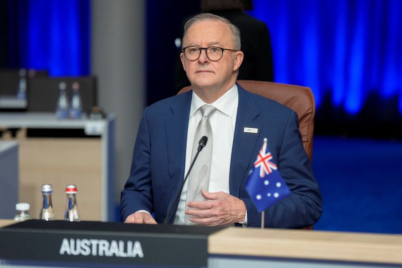 Australian prime minister raises prospect of early election over housing impasse