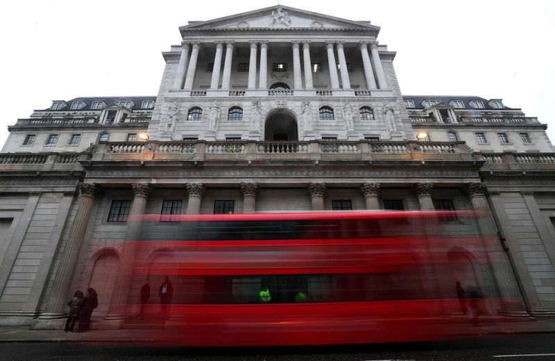 Bank of England to keep rates steady after market U-turn