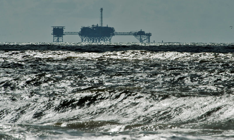 Big Oil eyes U.S. minority groups to build offshore drilling support