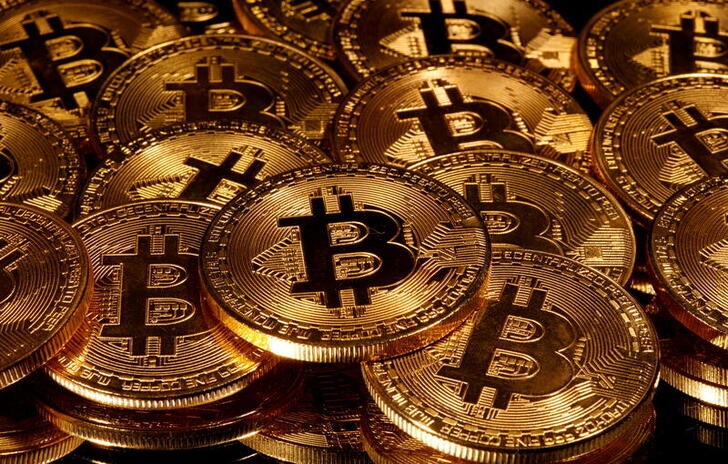 Bitcoin clears ,000 as key date for ETF approval looms