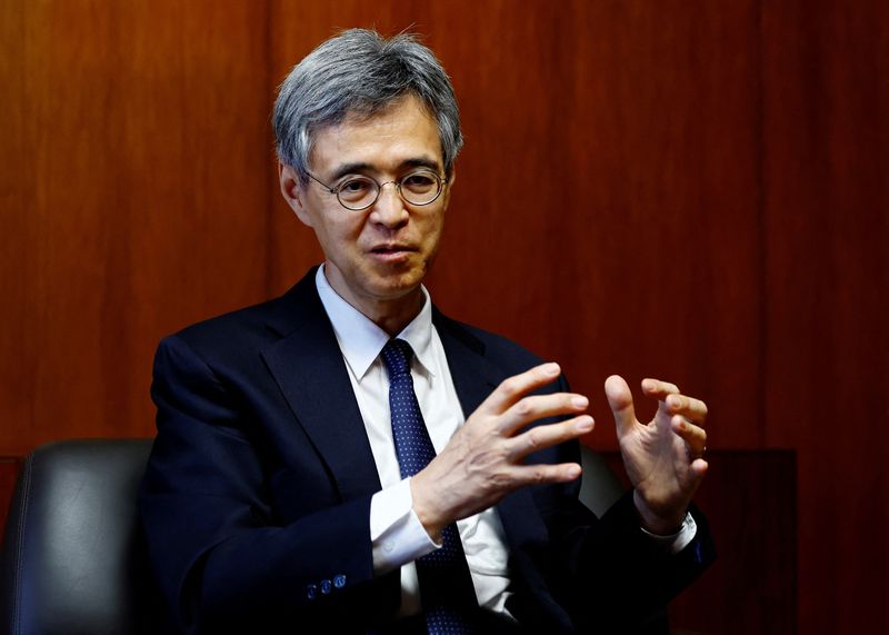 BOJ deputy governor Himino sees early signs of demand-driven inflation