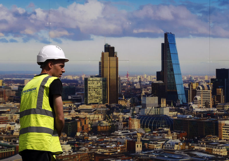 Brexit, global slowdown to weigh on Bank of England