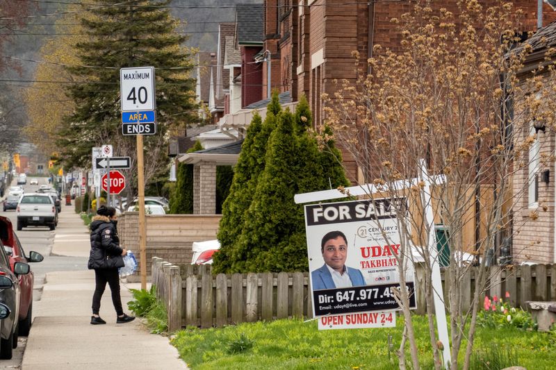 Canadian home sales fall for 3rd month; CREA lowers full-year forecast