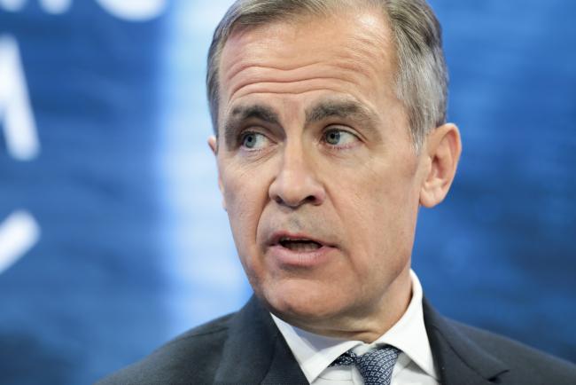 Carney Says Hitting Bank Pay Is Regulators