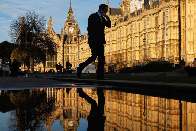 China Cautious on Pre-Brexit Trade Talks With U.K., Envoy Says