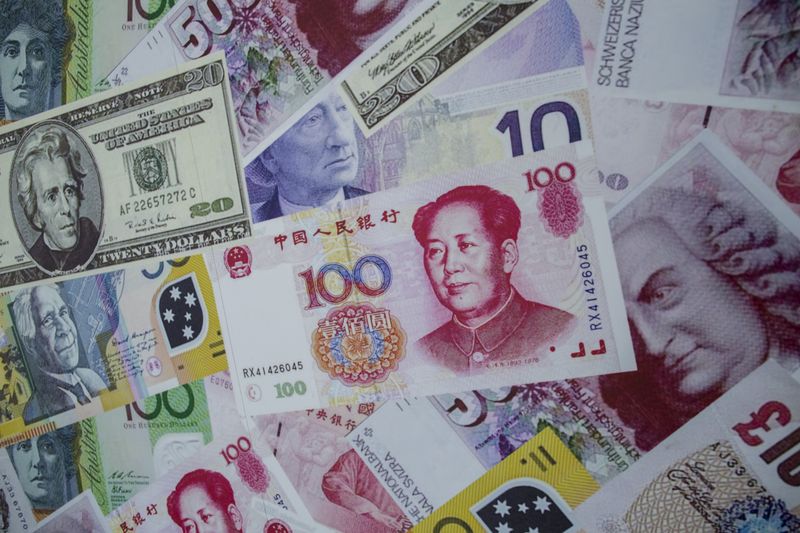 China tightens rules on forex trading, targets misconduct