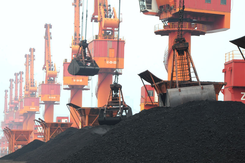 Chinese traders ditch cheap U.S. coal for domestic supply as tariffs loom