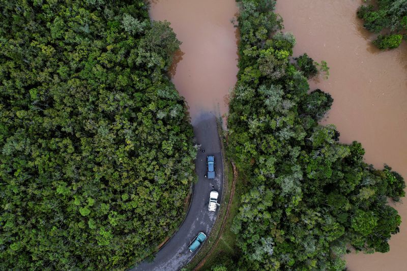 Climate change is driving 2022 extreme heat and flooding