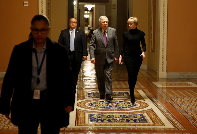 Congress votes to end brief government shutdown Congress votes to end brief government shutdown
