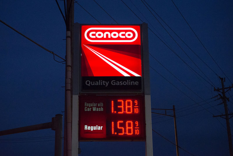 ConocoPhillips shareholders reject executive pay proposal