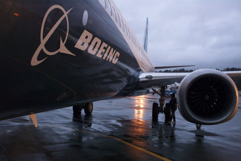 Could Boeing stock extend drop after Congressman share sale