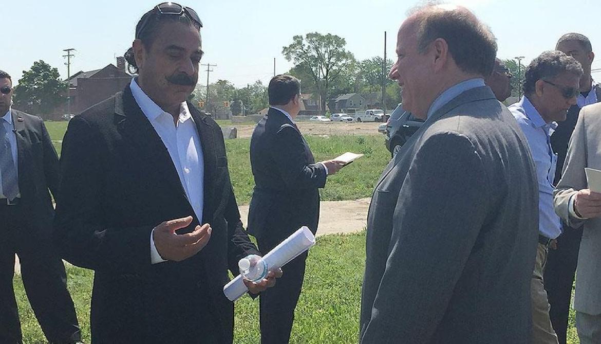 Detroit scores Flex-N-Gate plant with help from NFL team owners