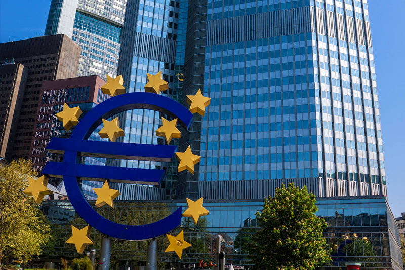 ECB Holds Interest Rates Steady, Confirms End of Bond Buying