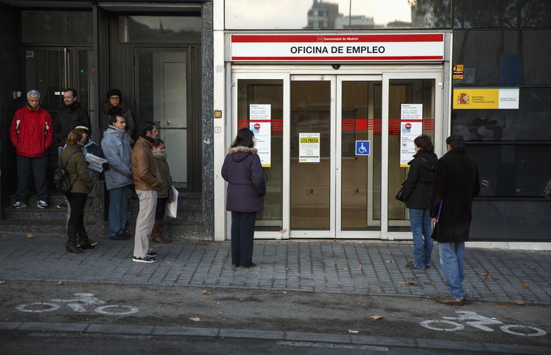 Euro zone unemployment at record lows, producer prices show record jump y/y