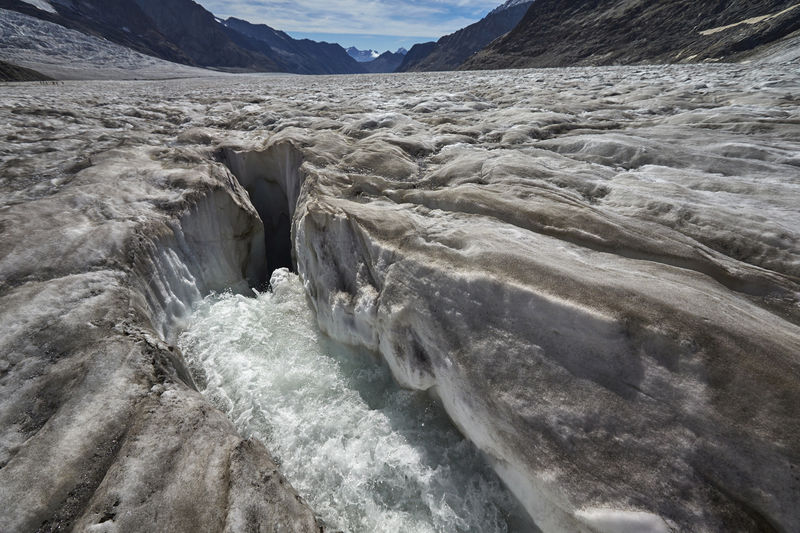 Exclusive: Global warming set to exceed 1.5°C, slow growth -UN draft