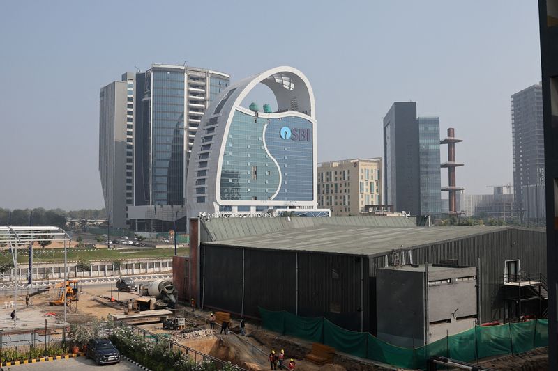 Exclusive-UAE wealth fund plans -5 billion in investments via India
