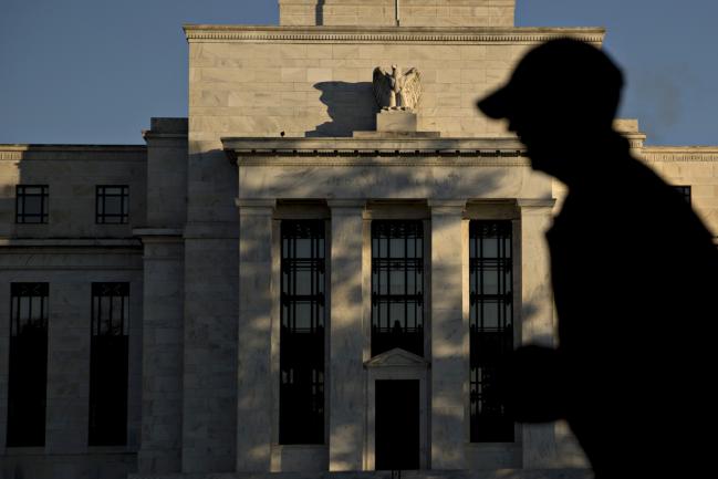 Fed Officials Wave Off Worries Over Blood-Letting in Equities