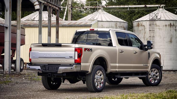 First Look: 2017 Ford F-Series Super Duty