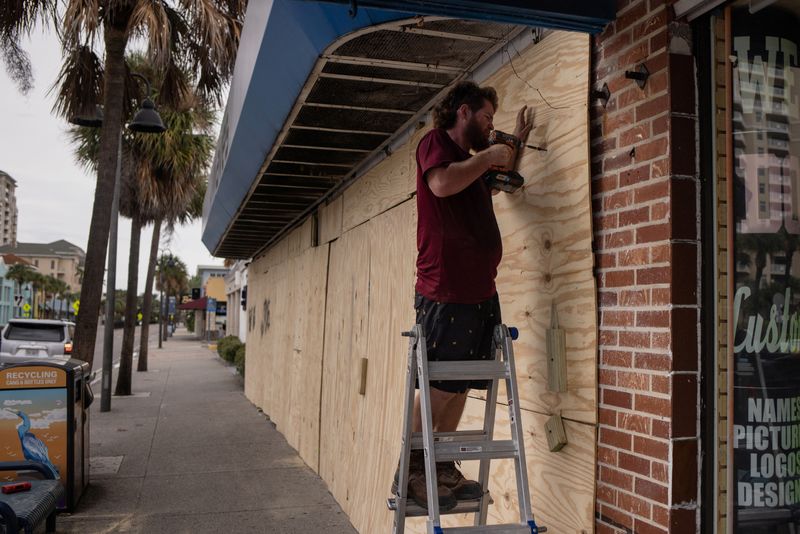 Florida Gulf Coast braces for major hurricane as Idalia nears landfall