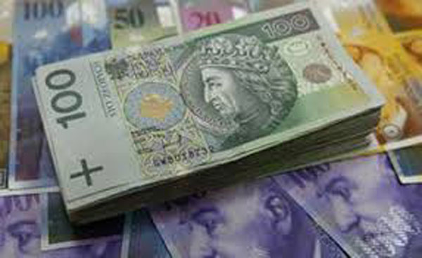 Forint firms as central bank holds fire, stocks rebound