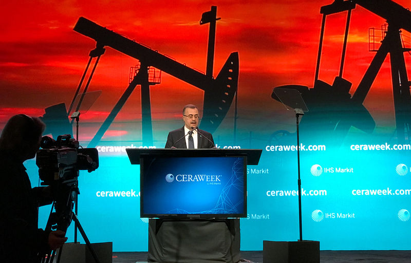 Global oil sector needs  trillion investments over 25 years: Aramco CEO