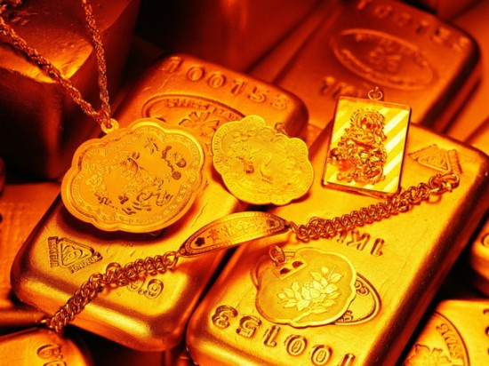 Gold poised to snap four-month winning streak