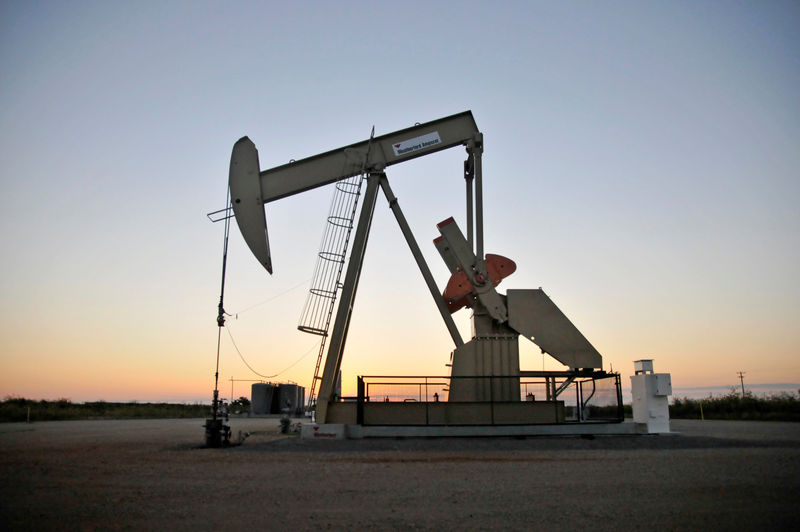 Higher oil prices needed to sharply boost U.S. drilling: Dallas Fed