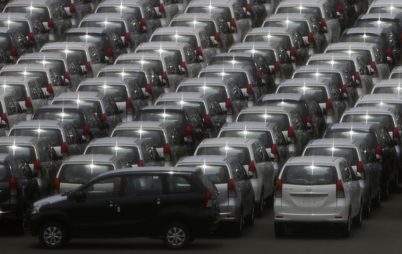 Higher U.S. tariffs on Japanese cars less likely, trade war posing risk: Reuters poll