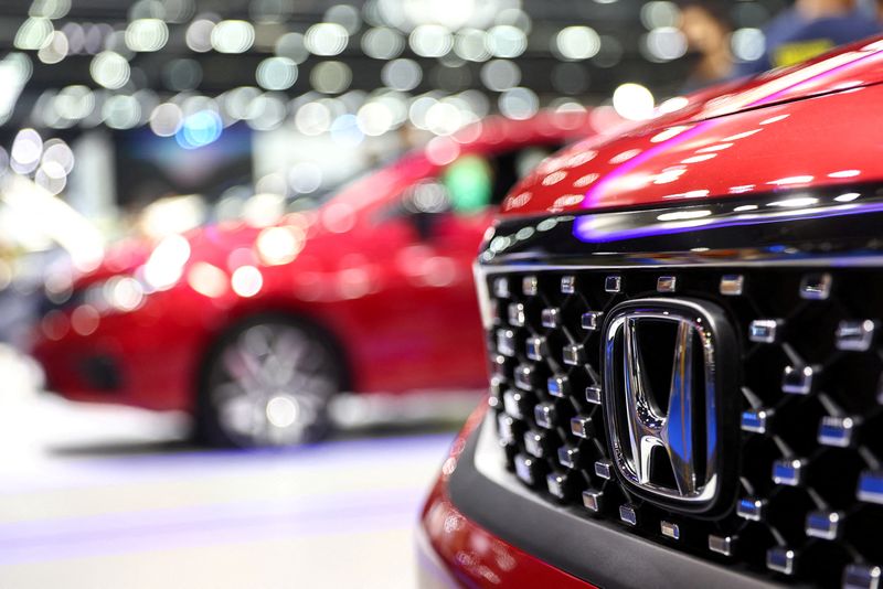 Honda recalls 750,000 US vehicles over air bag defect