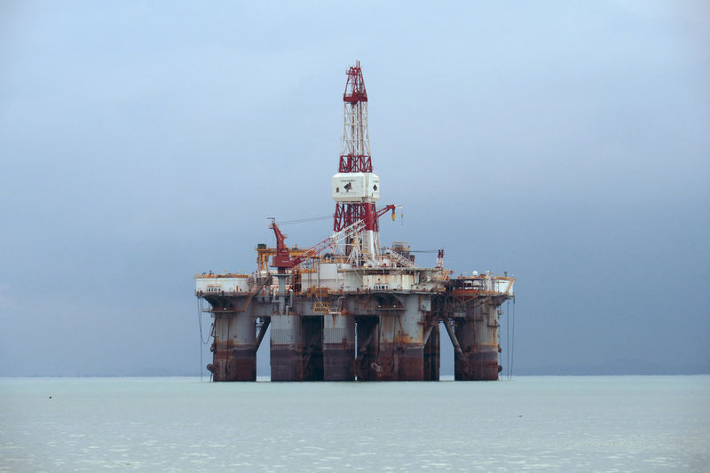 In squeezed oil industry, some rethink hunt for new barrels In squeezed oil industry, some rethink hunt for new barrels
