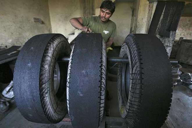 India: Rubber prices surge 15% in April, will it affect tyre stocks? India: Rubber prices surge 15% in April, will it affect tyre stocks?