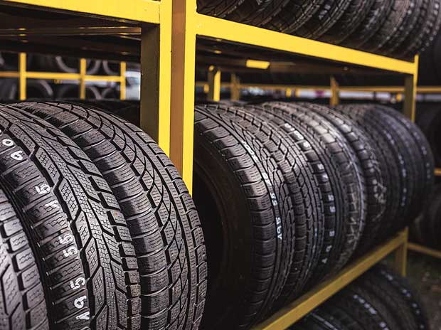 India: Tyre firms gain speed on low rubber prices