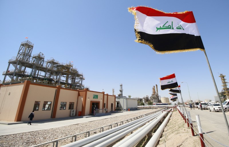 Iraq nears oil output capacity of 5 million bpd, committed to OPEC cuts