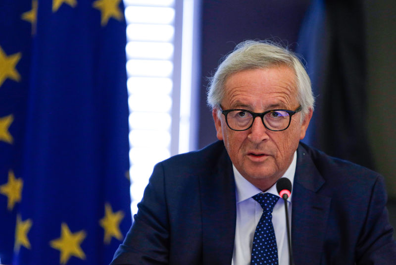 Juncker vows to lift auto tariffs if Trump reneges on agreement