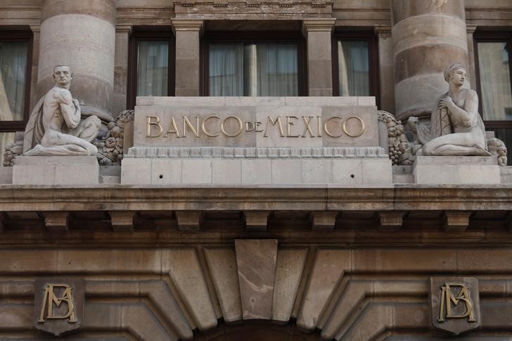 Mexico central bank trims growth outlook, raises inflation forecast