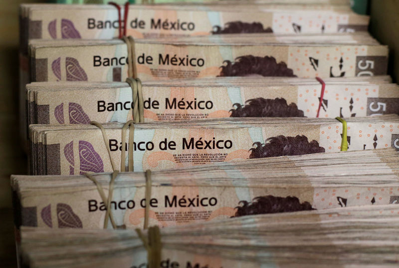 Mexico inflation risks require firm monetary policy: central bank