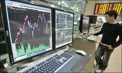 Seoul shares on track for best week in 2 months; won down