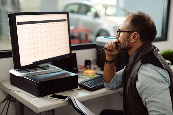 Motor Ombudsman Poll Shows Biggest Challenge for 75% of Vehicle Repairers in 2024