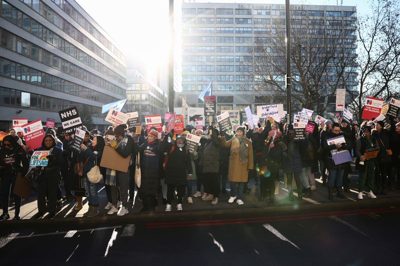 Nurses threaten further strikes unless UK government moves on pay