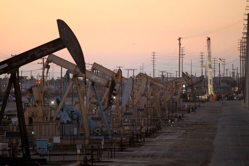 Oil extends losses after dollar strengthens on interest rate outlook