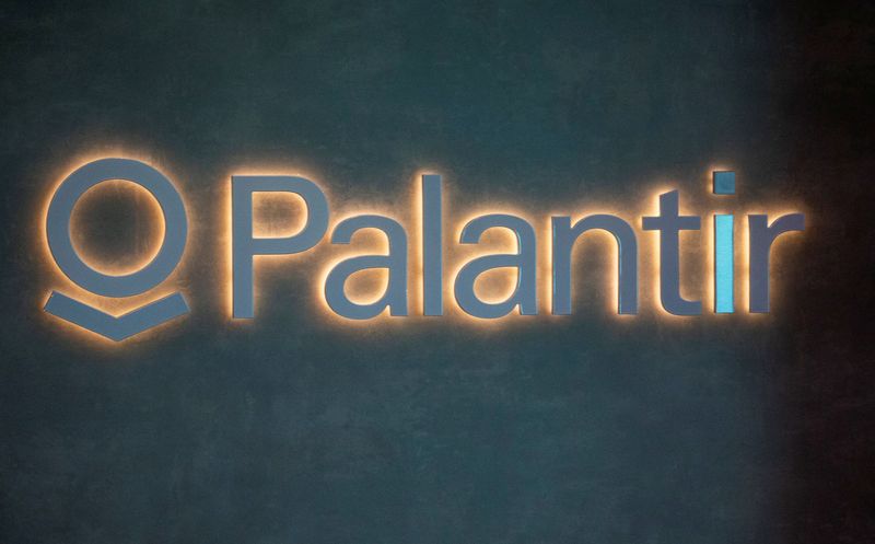 Palantir jumps on forecast for profit every quarter in 2023, AI demand