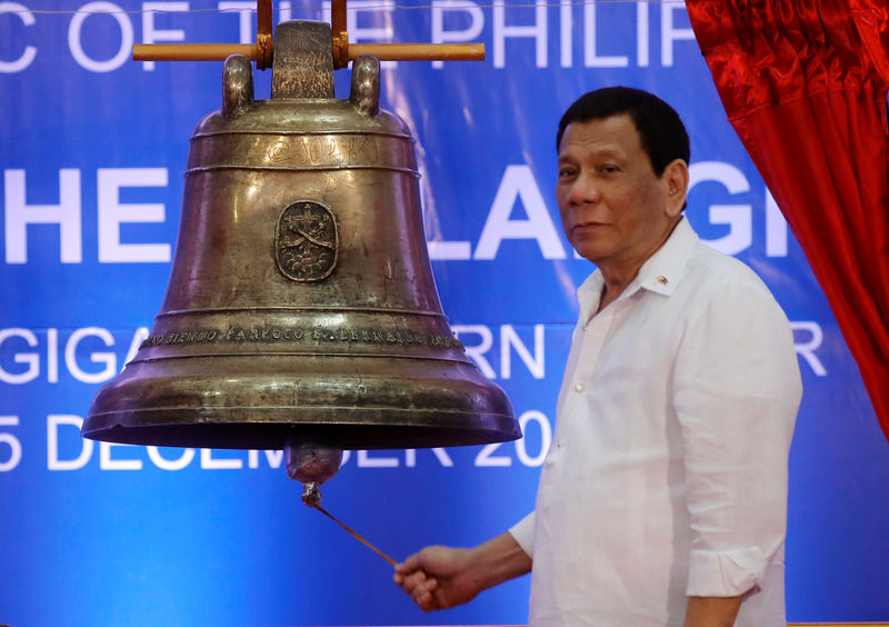 Philippines’ Duterte signs law boosting central bank’s powers Philippines’ Duterte signs law boosting central bank’s powers